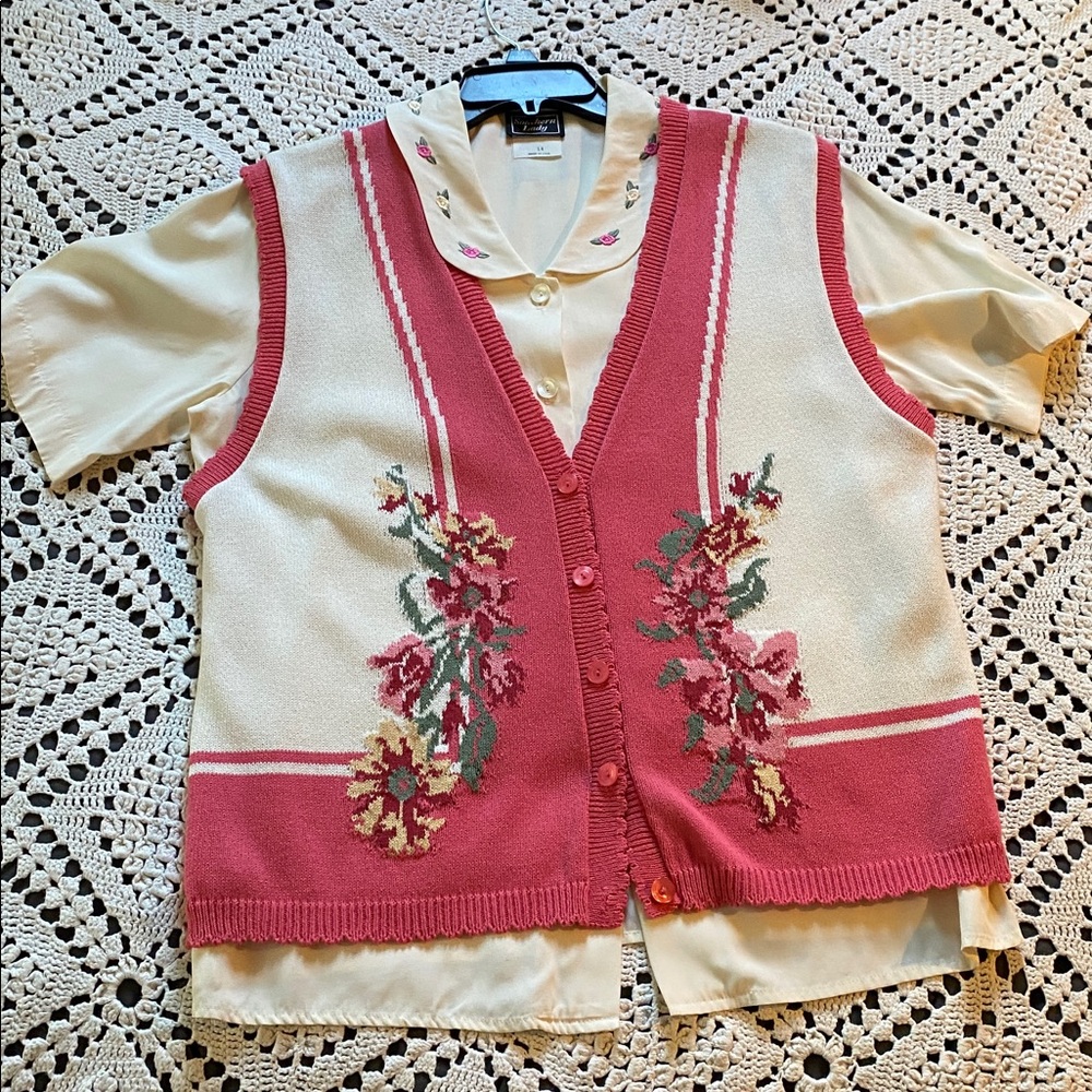 Southern Lady vintage sweater vest matching embroidered floral print white pink